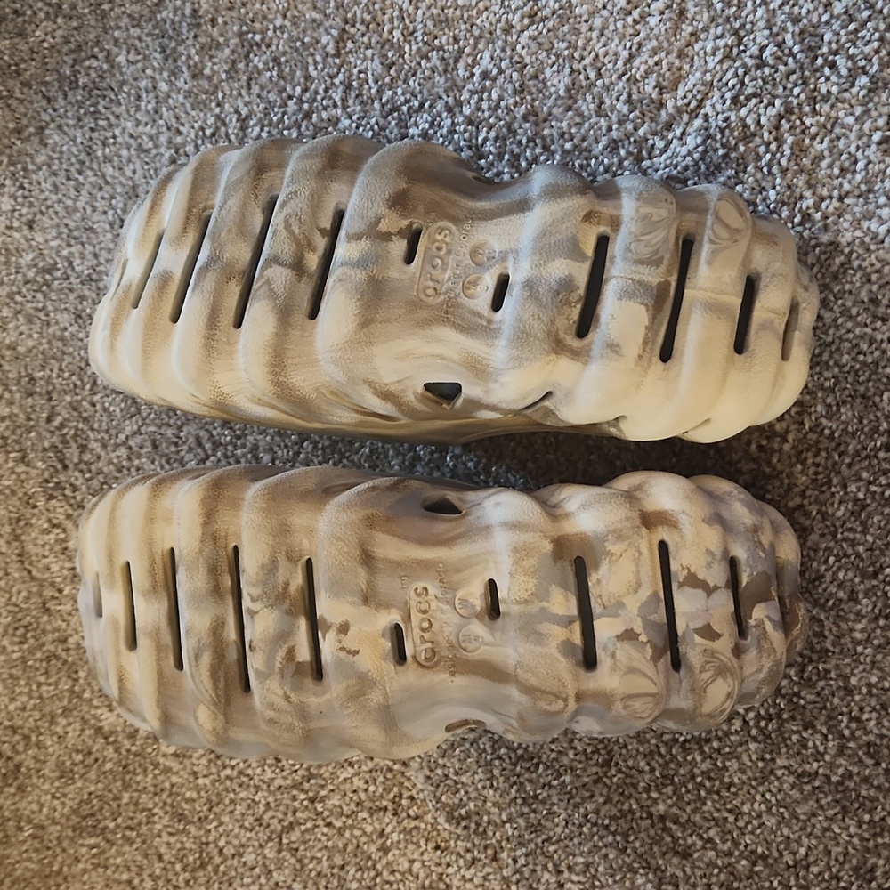 Crocs - Picture 2 of 2